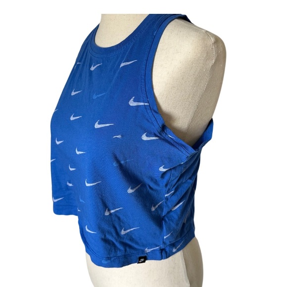 Nike Crop Top - Picture 3 of 4